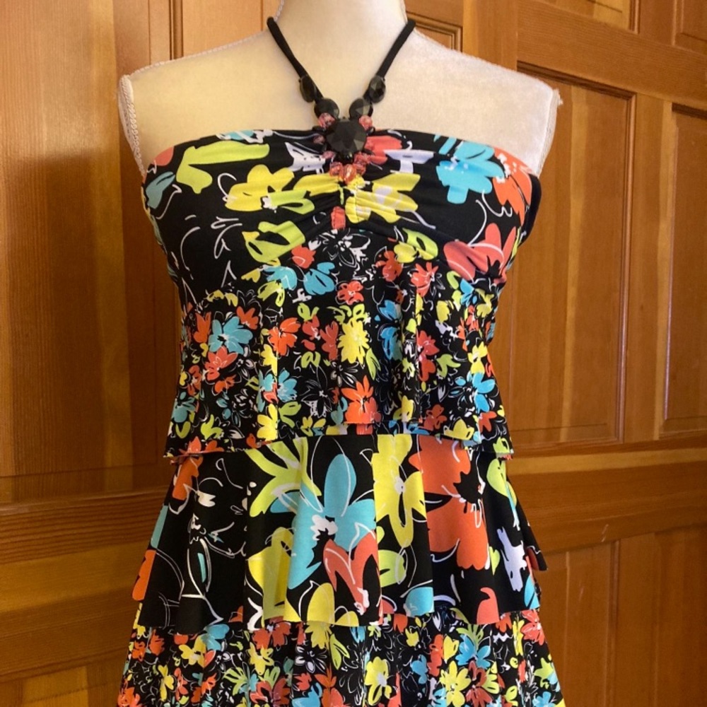 Women’s vintage Rampage Halter Top . Size Small